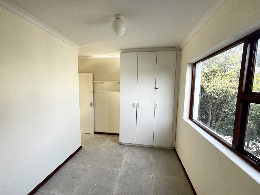 To Let 2 Bedroom Property for Rent in Parklands Western Cape